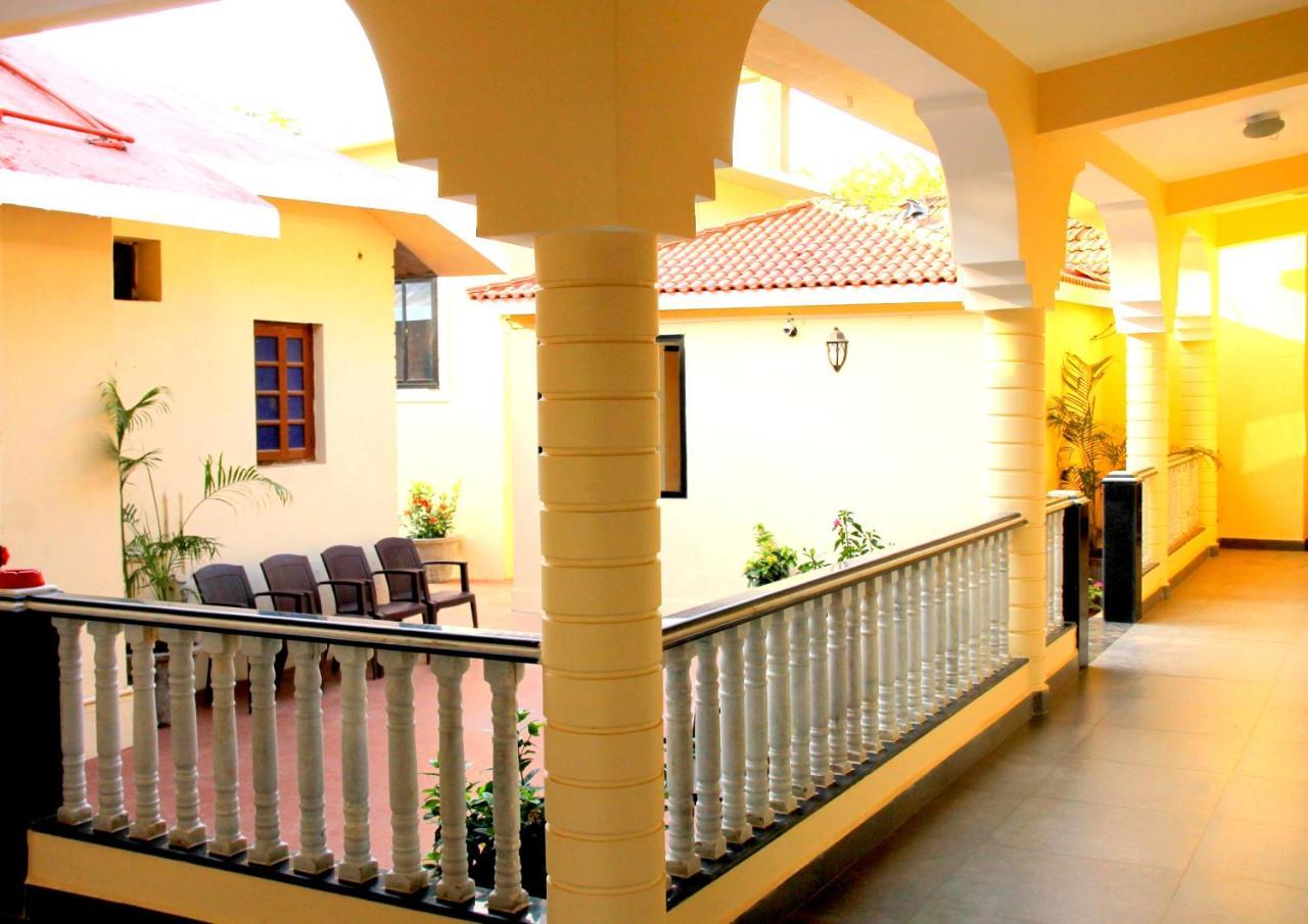 Vagator House Resort Goa Extérieur photo